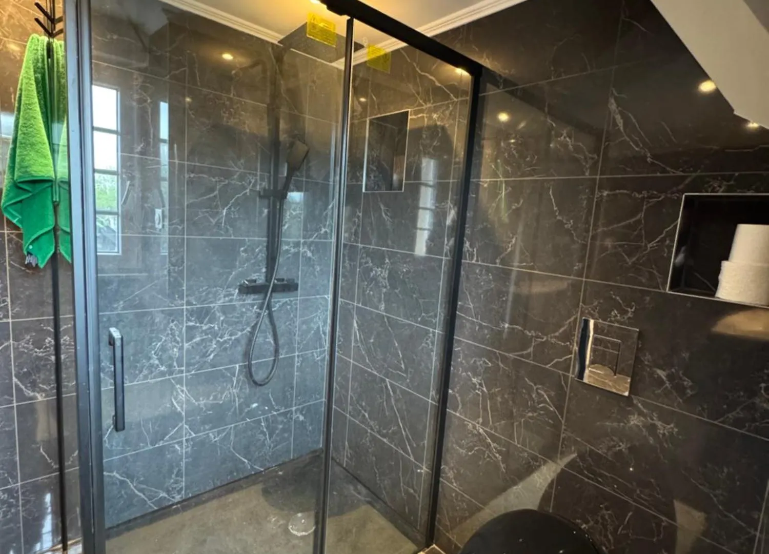 Chambre Privee Avec Salle De Bain Domagné Rum i privatbostad